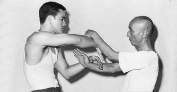 El encuentro con su maestro Yip Man